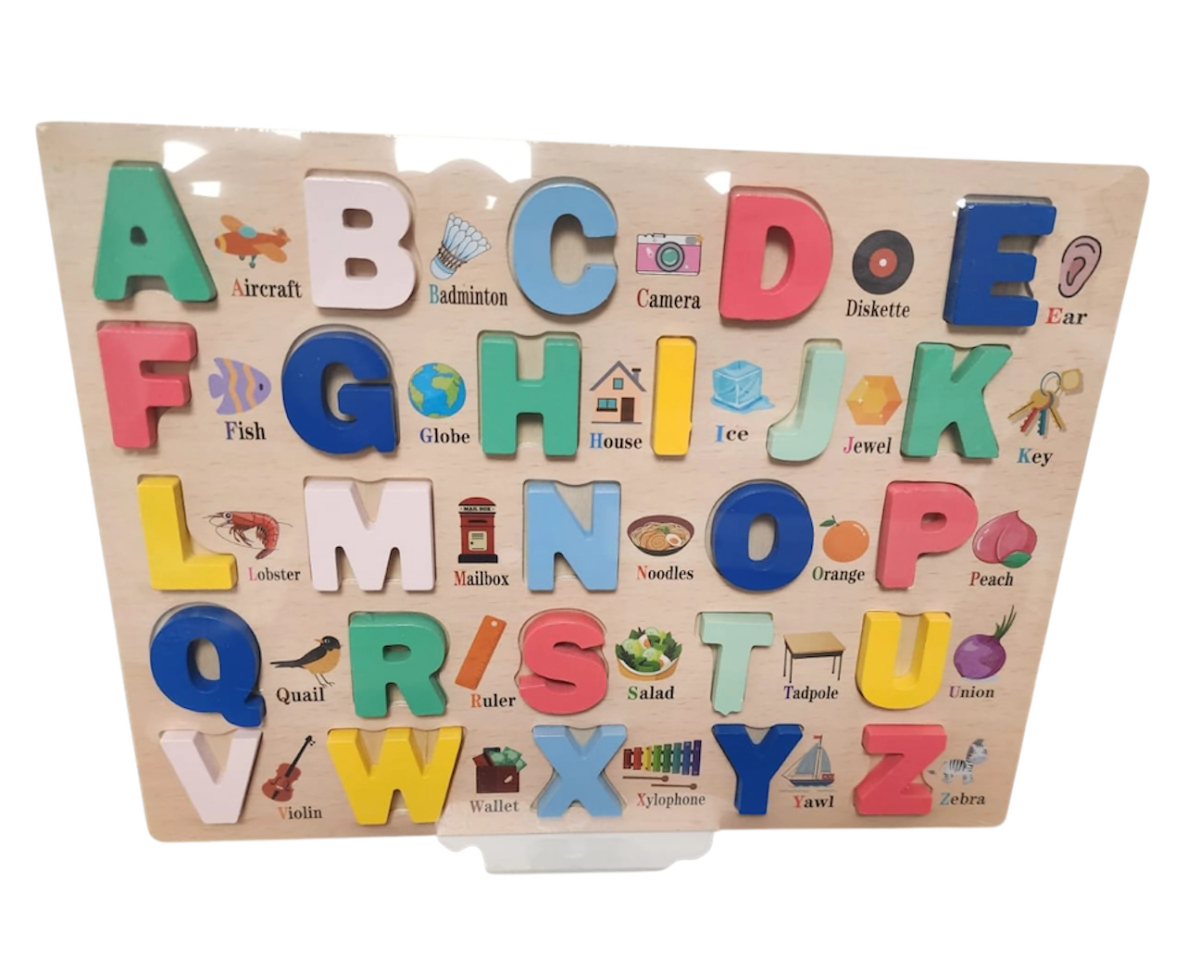 JUEGO DE LETRAS Y FORMAS DE COLORES