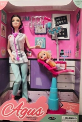 MU�ECA AGUS DENTISTA